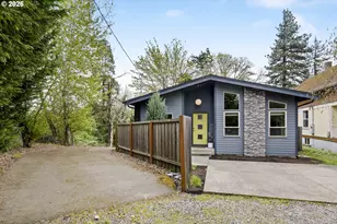 9302 SW 30th Ave, Portland, OR 97219 - Photo 4