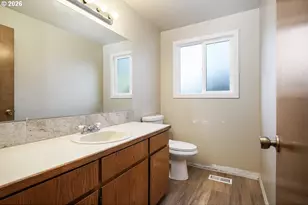 20474 SW Rosa Dr, Beaverton, OR 97078 - Photo 18