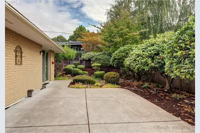 8155 SW Ernst Rd, Portland, OR 97225 - Photo 34