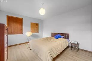 3905 NE Holman St, Portland, OR 97211 - Photo 32