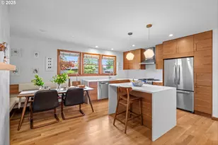 3905 NE Holman St, Portland, OR 97211 - Photo 10