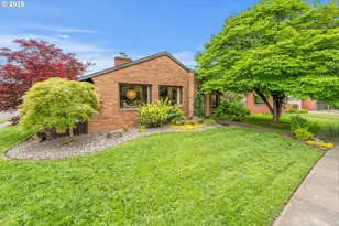 3905 NE Holman St, Portland, OR 97211 - Photo 2