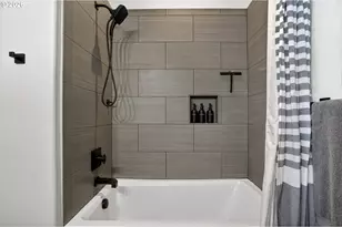 108 W 16th St, La Center, WA 98629 - Photo 26