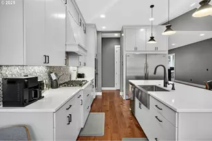 108 W 16th St, La Center, WA 98629 - Photo 4