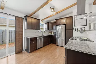 8822 SE Knapp St, Portland, OR 97266 - Photo 12