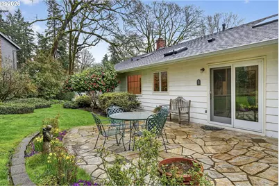 12855 SW Glenn Dr, Beaverton, OR 97008 - Photo 30