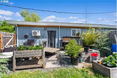 680 E 20th Ave, Eugene, OR 97405 - Photo 24