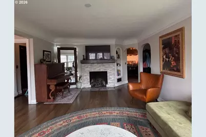 2830 SW Taylors Ferry Rd, Portland, OR 97219 - Photo 2