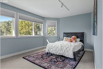 39889 McDowell Creek Dr, Lebanon, OR 97355 - Photo 36