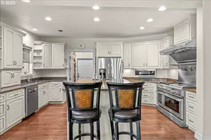 39889 McDowell Creek Dr, Lebanon, OR 97355 - Photo 20