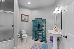 39889 McDowell Creek Dr, Lebanon, OR 97355 - Photo 38