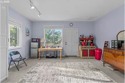 39889 McDowell Creek Dr, Lebanon, OR 97355 - Photo 40