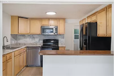 1065 9th St, Washougal, WA 98671 - Photo 12