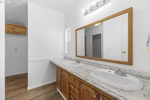 3228 NE Lombard St, Portland, OR 97211 - Photo 14