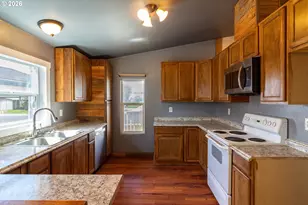 1416 SW Riverhill Dr, Hermiston, OR 97838 - Photo 8