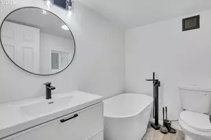4009 NE Grand Ave, Portland, OR 97212 - Photo 22