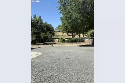 150 E Franklin Ave, Dayville, OR 97825 - Photo 34