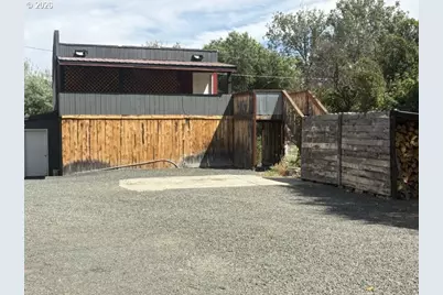 150 E Franklin Ave, Dayville, OR 97825 - Photo 38