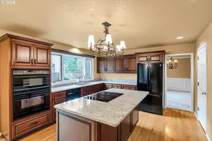 7061 SW Windemere Loop, Portland, OR 97225 - Photo 12