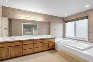 7061 SW Windemere Loop, Portland, OR 97225 - Photo 32