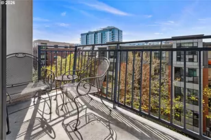 922 NW 11th Ave, Portland, OR 97209 - Photo 10