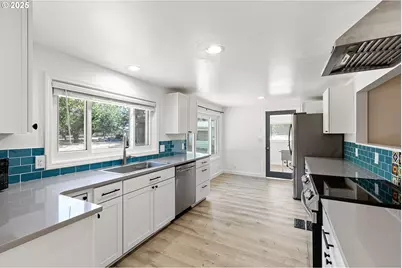 25412 Jeans Rd, Veneta, OR 97487 - Photo 16