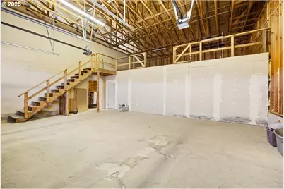 557 Plat B Rd, Sutherlin, OR 97479 - Photo 16