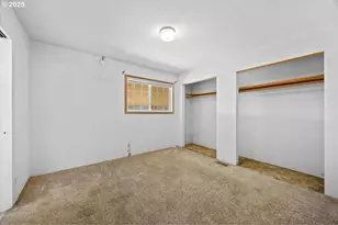 557 Plat B Rd, Sutherlin, OR 97479 - Photo 10