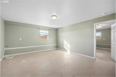 557 Plat B Rd, Sutherlin, OR 97479 - Photo 18