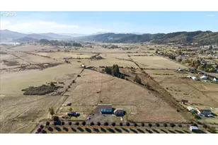 557 Plat B Rd, Sutherlin, OR 97479 - Photo 24