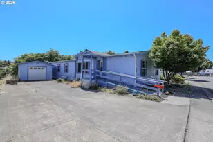 230 Owyhee Ln, Roseburg, OR 97471 - Photo 40