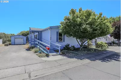 230 Owyhee Ln, Roseburg, OR 97471 - Photo 2