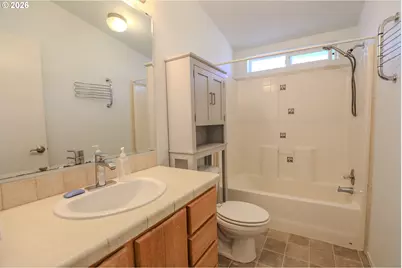 230 Owyhee Ln, Roseburg, OR 97471 - Photo 30
