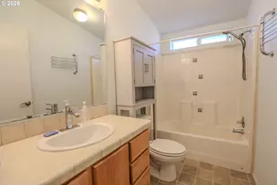 230 Owyhee Ln, Roseburg, OR 97471 - Photo 30