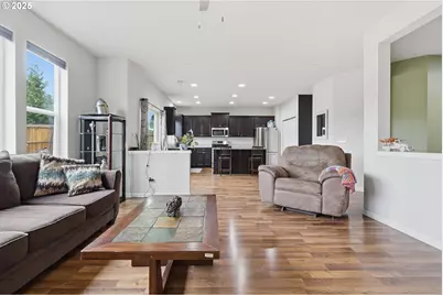 3655 NE Pioneer St, Camas, WA 98607 - Photo 4