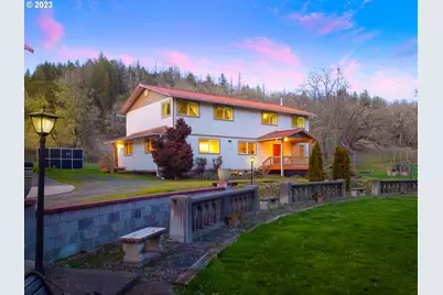 375 Porter Creek Rd, Winston, OR 97496 - Photo 6