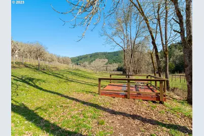 375 Porter Creek Rd, Winston, OR 97496 - Photo 14