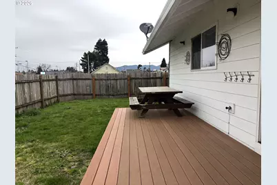 1806 8th St, Tillamook, OR 97141 - Photo 28