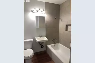 1806 8th St, Tillamook, OR 97141 - Photo 14