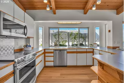 24600 NW Saint Helens Rd #M-34, Portland, OR 97231 - Photo 32