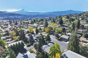 653 NE Snohomish Ave, White Salmon, WA 98672 - Photo 44