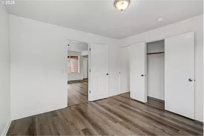 407 Jersey St, Silverton, OR 97381 - Photo 14