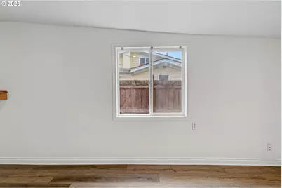 407 Jersey St, Silverton, OR 97381 - Photo 16