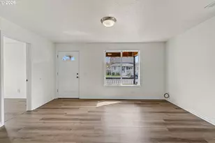 407 Jersey St, Silverton, OR 97381 - Photo 8