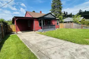407 Jersey St, Silverton, OR 97381 - Photo 2