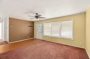 830 S 7th St, Cottage Grove, OR 97424 - Photo 8