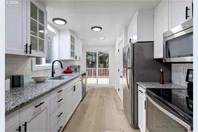 3815 NE 68th Ave, Portland, OR 97213 - Photo 8