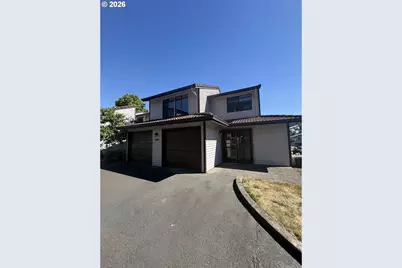 12143 SE 104th Ct, Happy Valley, OR 97086 - Photo 2
