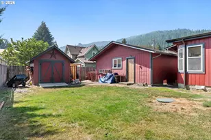 42850 Leaburg Dr, Leaburg, OR 97489 - Photo 38
