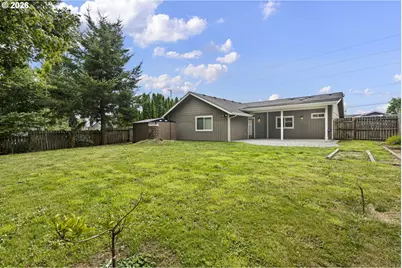732 3rd St, Brookings, OR 97415 - Photo 34